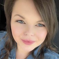 Laura Lewis profile picture