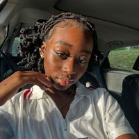 Emy profile picture