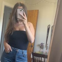 Kayla MacNeil profile picture