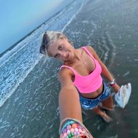 kaleigh :) profile picture