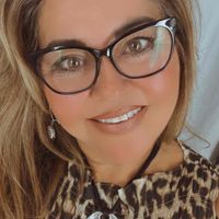 🌺Valerie Pagalidis ✨ profile picture