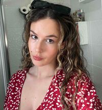 Izzy profile picture