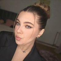 𝔖𝔞𝔯𝔞✍︎ profile picture
