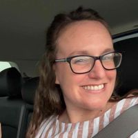 Vivianne Hively profile picture