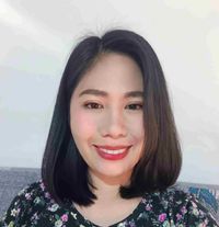 Rowena Calalo profile picture