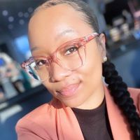 WhereSheLeads profile picture