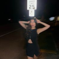 Val Riveron profile picture