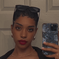 Alexandra profile picture