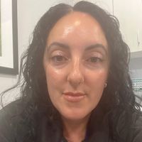 Angela profile picture
