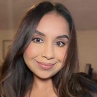 Maria Flores profile picture