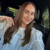 Olya profile picture