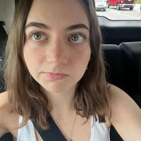 Elayne T profile picture