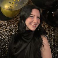 Aynsley 🍵📖 profile picture