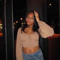 Adah Naomi profile picture