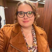 Nicole Thom profile picture