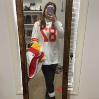 Elena Borovetz profile picture