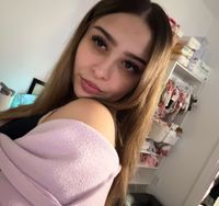 chlo 💁🏻‍♀️ profile picture