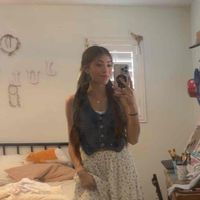 julia robles profile picture