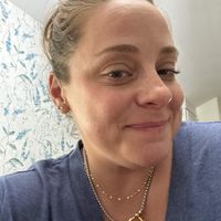 Nora B profile picture