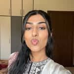 Zainab profile picture