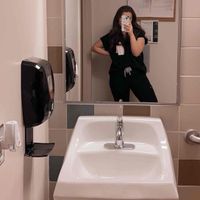 Kelly Weeks profile picture