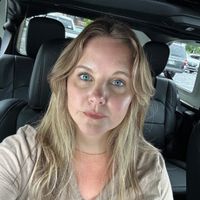 Lyndsay Link profile picture