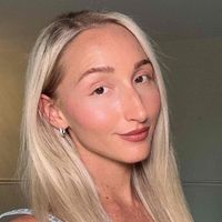 jennyglows ✨ profile picture