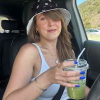 Esther Minitser profile picture