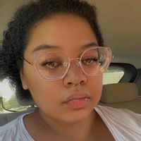Chloee Thomas profile picture