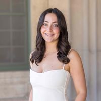 Abby Jacobson profile picture