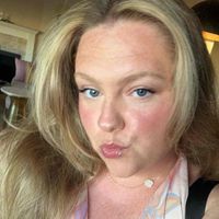 Laura Hayes profile picture