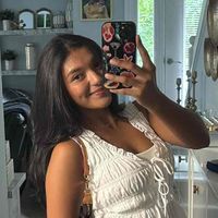 Stephanie Chevez profile picture