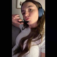 hollie walker profile picture