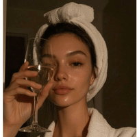 Angela profile picture