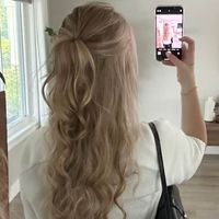 aurora m profile picture