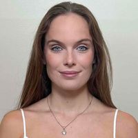 Emily Cameron profile picture