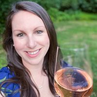 Laura Danforth | Wine Travelista profile picture