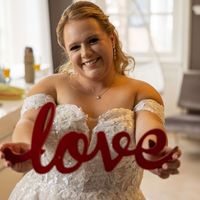 Victoria Deane profile picture