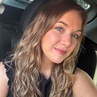 Julie Lobb profile picture