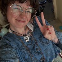 The Holistic Hippie profile picture