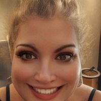 Stephanie Reyes (Stephanie's Finds) profile picture