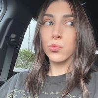 Liz profile picture
