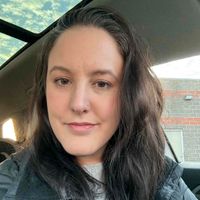 Molly H profile picture