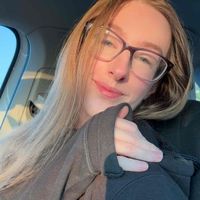 Jenn M profile picture