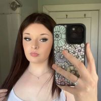 Izzy Pottios profile picture