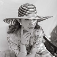 Elena Sharp profile picture