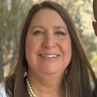 Elizabeth Ellis profile picture