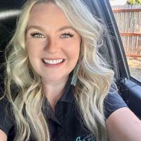 Lindsey Cole profile picture