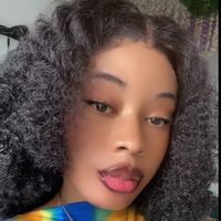 Pretty Vee profile picture
