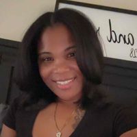 Crystal Lowe profile picture